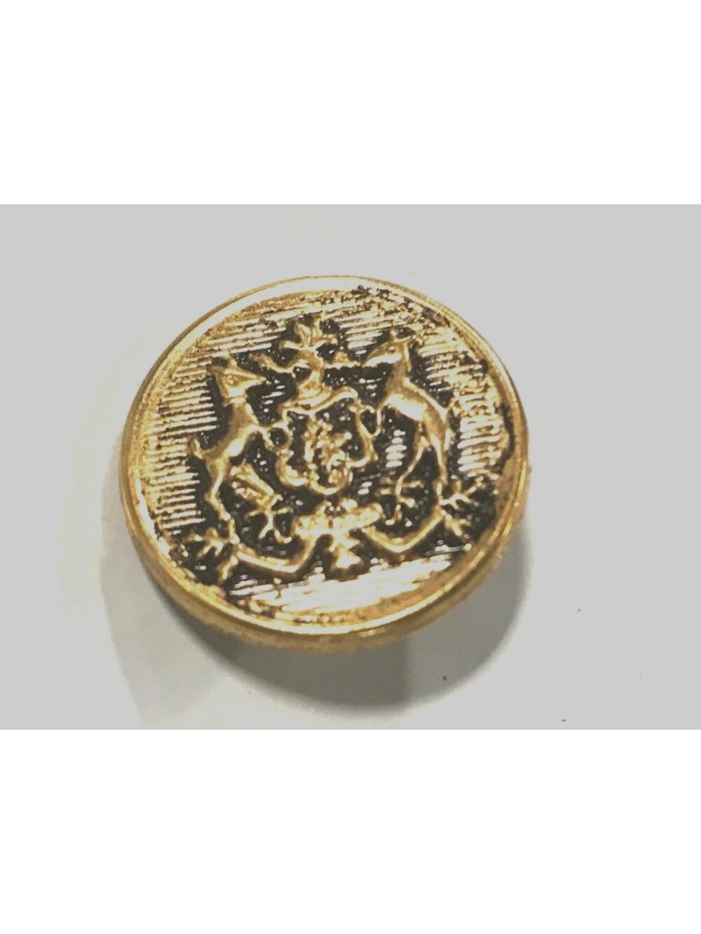 Sewing 148 C&C Metal Products 5160 Rimmed Horse Crest Metal Button Ligne Antique